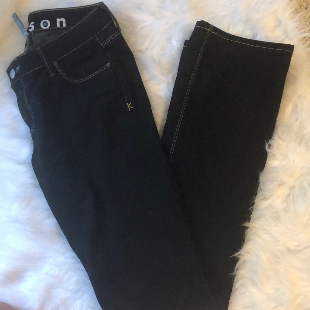 NWOT Kitson LA jeans, sz 28
